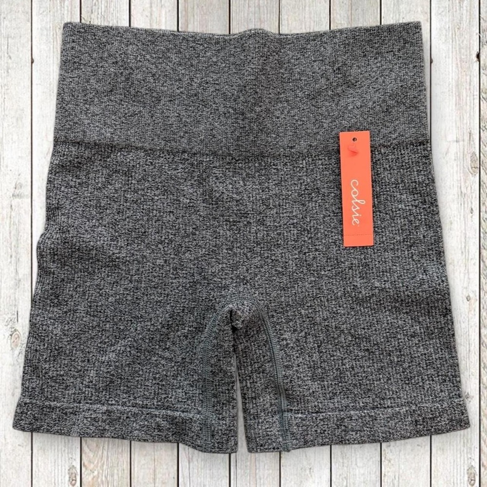 Colsie Gray Seamless High Rise Biker Shorts Size Small NWT